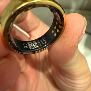 Oura Elegant Gold Health Ring